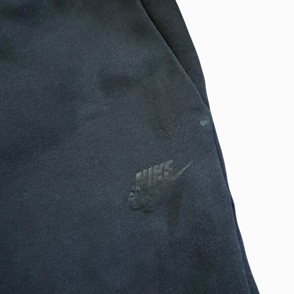 NIKE Men’s Shorts NSW Tech Fleece Triple Black Small S Activewear Gym Above Knee - Picture 3 of 13